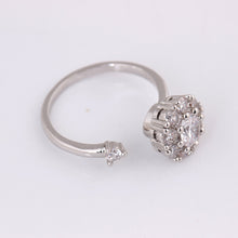 Load image into Gallery viewer, Rotating Ring Zircon Ring Diamond Ring Jewelry